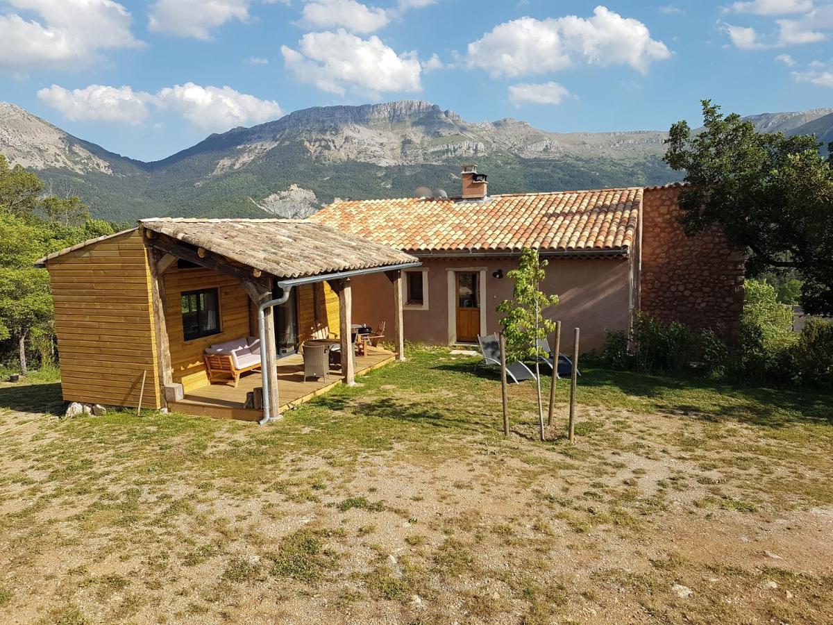 La Peyregoune, Logement En Pleine Nature Et Table D'Hotes Blieux Exteriér fotografie