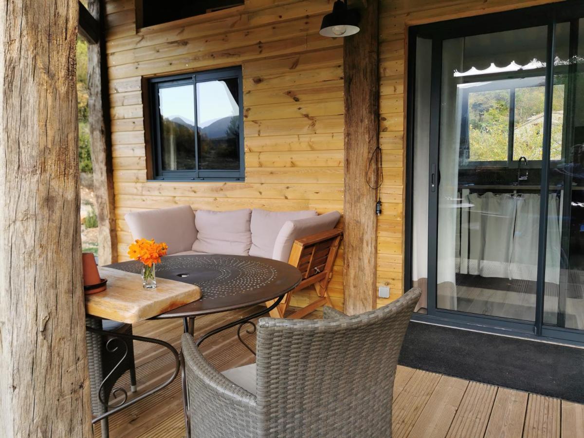 La Peyregoune, Logement En Pleine Nature Et Table D'Hotes Blieux Exteriér fotografie