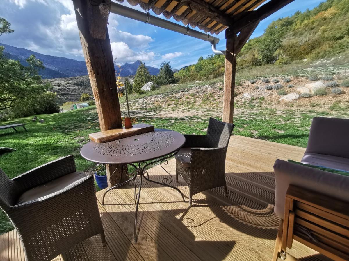 La Peyregoune, Logement En Pleine Nature Et Table D'Hotes Blieux Exteriér fotografie