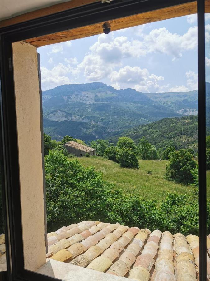 La Peyregoune, Logement En Pleine Nature Et Table D'Hotes Blieux Exteriér fotografie